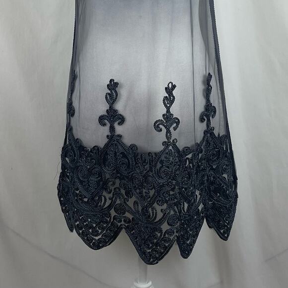 Pretty Angel Gray Lace Sheer Embroidered Fairy Whimsical Tunic Top NWT Size M - Picture 6 of 10